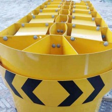 科陽可導(dǎo)向防撞墊高速公路匝道減速防護(hù)墊隧道口沖撞減震緩沖護(hù)欄